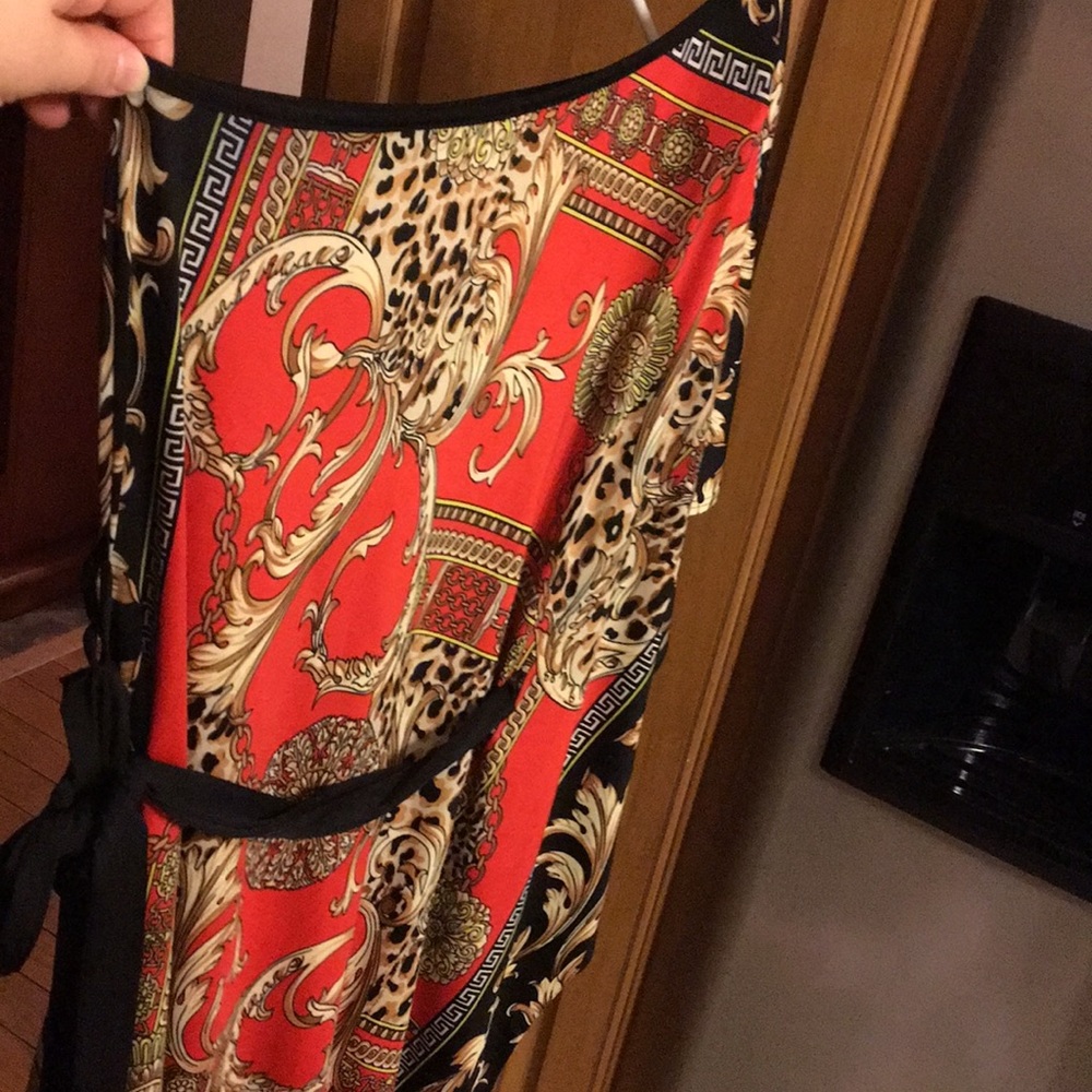 New Large one shoulder top, ties to the side